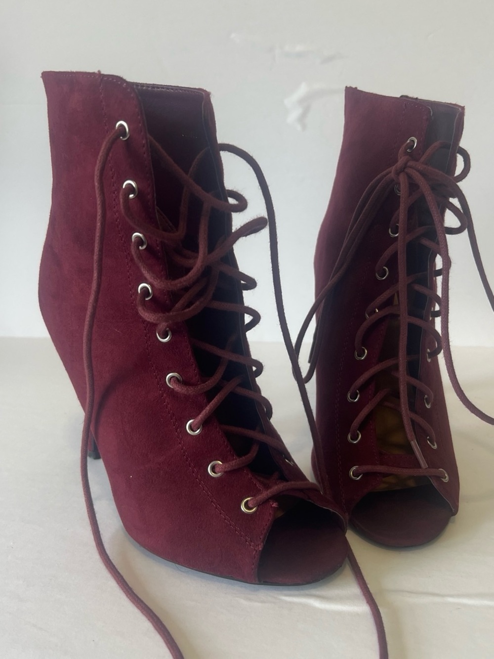 Women’s Lace-Up Peep Toe Ankle Boots in Burgundy - 7